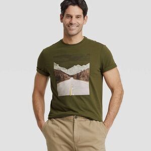 Goodfellow Mens Short Sleeve Graphic T-Shirt Green Mountain Highway Road